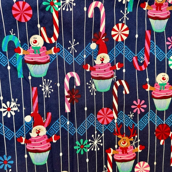 Tafford Scrub Top Christmas Santa Reindeers Snowman Cupcake Candy Cane Navy Lg - Picture 7 of 8